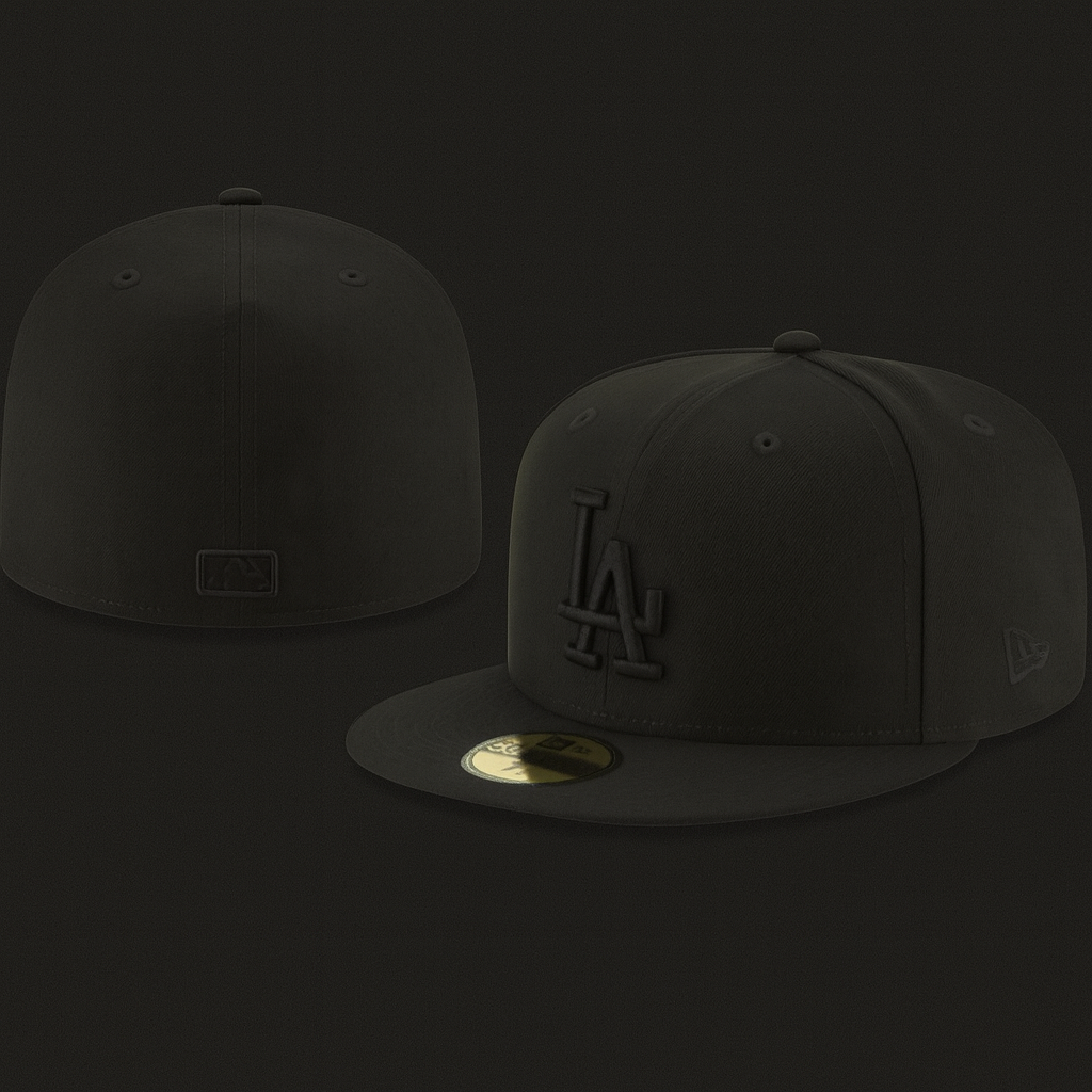 LA Dodgers × Blackout Edition – כובע פרימיום 59FIFTY שחור מלא